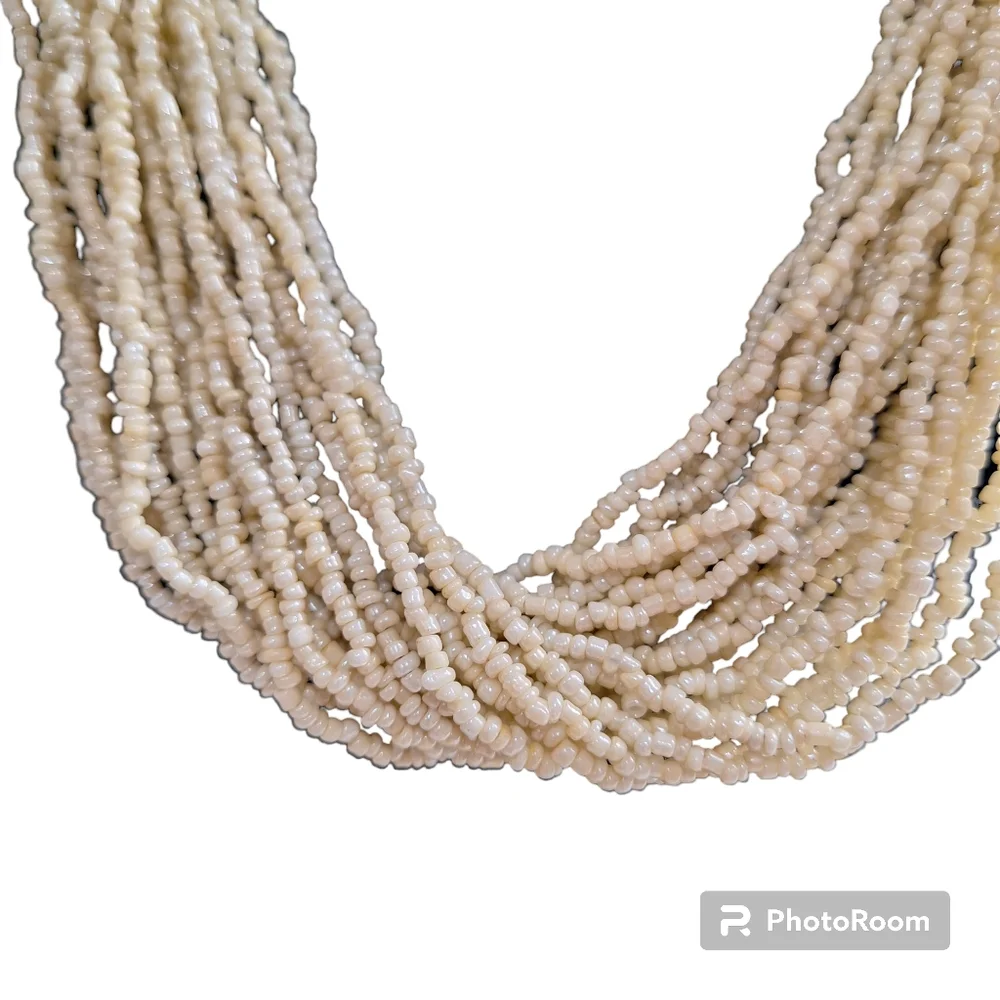 27' cream glass sea bead carved bovine necklace - Picture 6 of 8